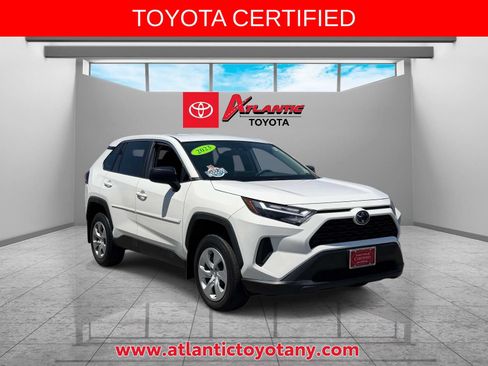 Certified 2023 Toyota RAV4 LE AWD/4WD image 1