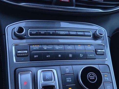 Used 2023 Hyundai Santa Fe Calligraphy image 32