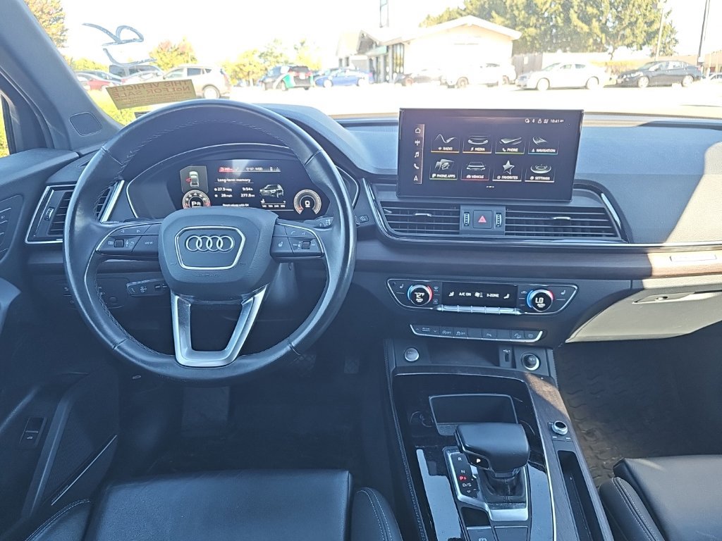 Used 2023 Audi Q5 2.0T Premium Plus w/ Premium Plus Package AWD/4WD image 2