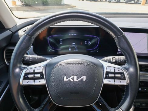 Used 2025 Kia Telluride S AWD/4WD image 27
