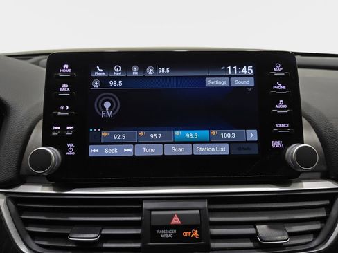 Used 2022 Honda Accord Touring image 23