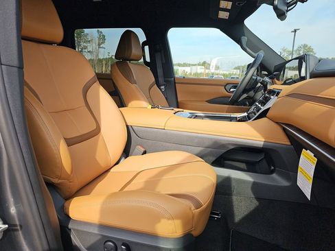 New 2026 Nissan Armada SL w/ Captain's Chari Seat Package image 13