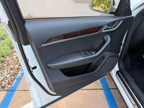 Used 2018 Audi Q3 2.0T Premium Plus w/ Premium Plus Package image 11