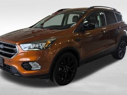 Used 2017 Ford Escape SE w/ Equipment Group 201A