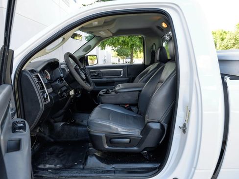 Used 2017 RAM 2500 Tradesman w/ Power & Remote Entry Group RWD image 16