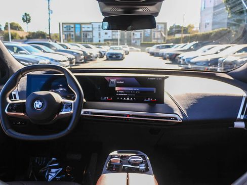 Used 2026 BMW iX xDrive45 image 12