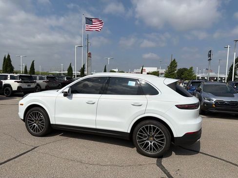 Used 2019 Porsche Cayenne S AWD/4WD image 6