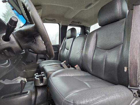 Used 2006 Chevrolet Silverado 2500 W/T image 13