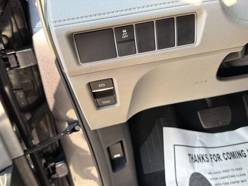 Used 2019 Honda Odyssey LX image 18