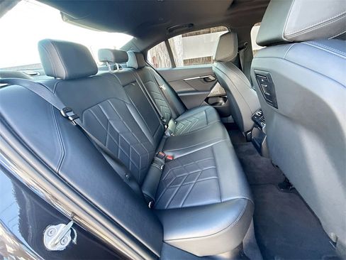 Used 2024 BMW 530i xDrive image 32