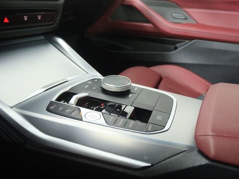 Used 2024 BMW 430i Coupe w/ M Sport Package image 19