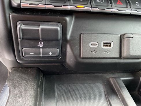 Used 2023 GMC Sierra 2500 AT4 w/ AT4 Premium Plus Package image 12