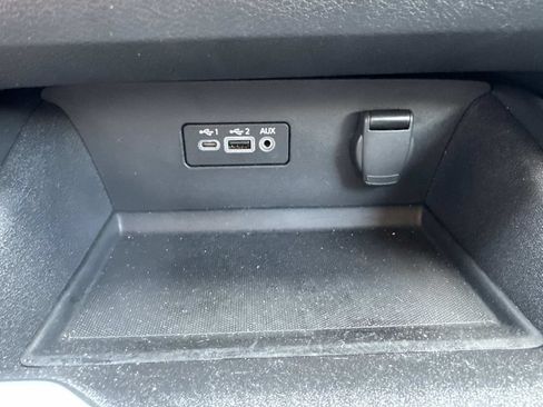 Used 2025 Nissan Altima 2.5 SV FWD image 42