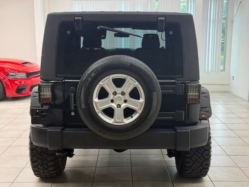 Used 2013 Jeep Wrangler Sport AWD/4WD image 8
