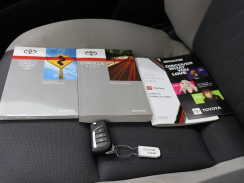 Used 2024 Toyota Corolla LE FWD image 53