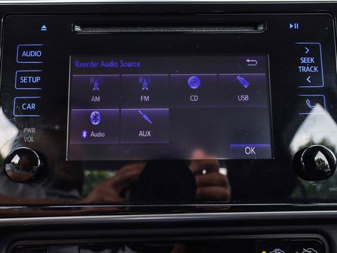Used 2019 Toyota Corolla LE FWD image 8