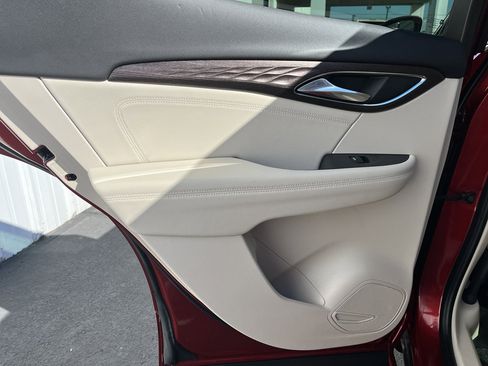 Used 2023 Buick Envision Avenir image 29