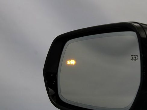 New 2026 Cadillac Lyriq Sport image 29