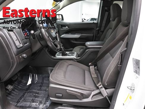 Used 2022 Chevrolet Colorado LT w/ Fleet Safety Package RWD image 14