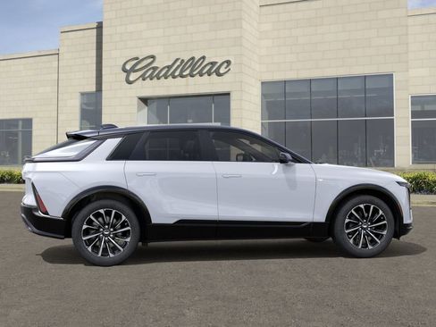 New 2026 Cadillac Lyriq Sport w/ LPO, Floor Liner Package AWD/4WD image 5
