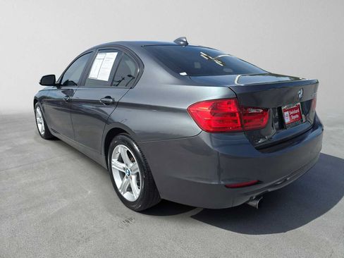 Used 2014 BMW 320i Sedan RWD image 5