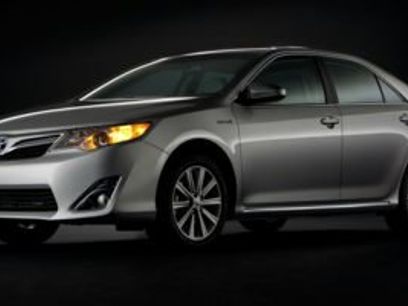 Used 2014 Toyota Camry XLE w/ Convenience Package