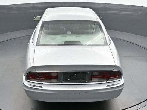 Used 2002 Buick Park Avenue w/ Prestige Pkg FWD image 21