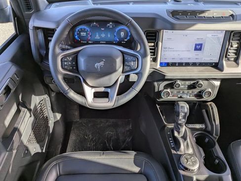 New 2026 Ford Bronco Badlands image 16