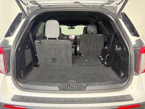 Certified 2021 Ford Explorer ST w/ Equipment Group 401A image 27