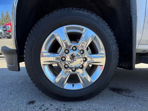 Used 2019 GMC Sierra 2500 SLT image 16