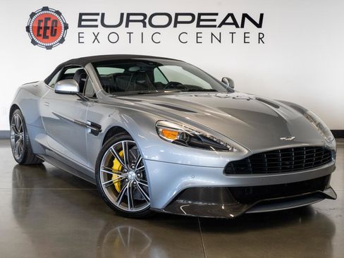 Used 2014 Aston Martin Vanquish Volante image 2