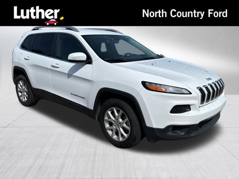 Used 2018 Jeep Cherokee Latitude w/ Safety Group AWD/4WD image 1
