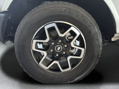 Used 2023 Ford Bronco Outer Banks AWD/4WD image 23