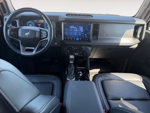 Used 2025 Ford Bronco Badlands AWD/4WD image 13