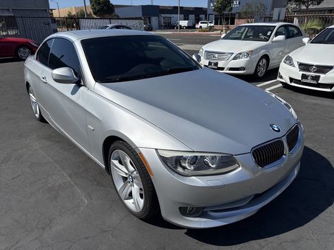 Used 2011 BMW 328i Convertible image 21