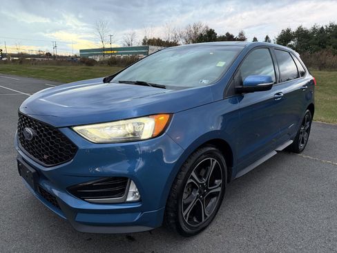 Used 2019 Ford Edge ST w/ Convenience Package image 2