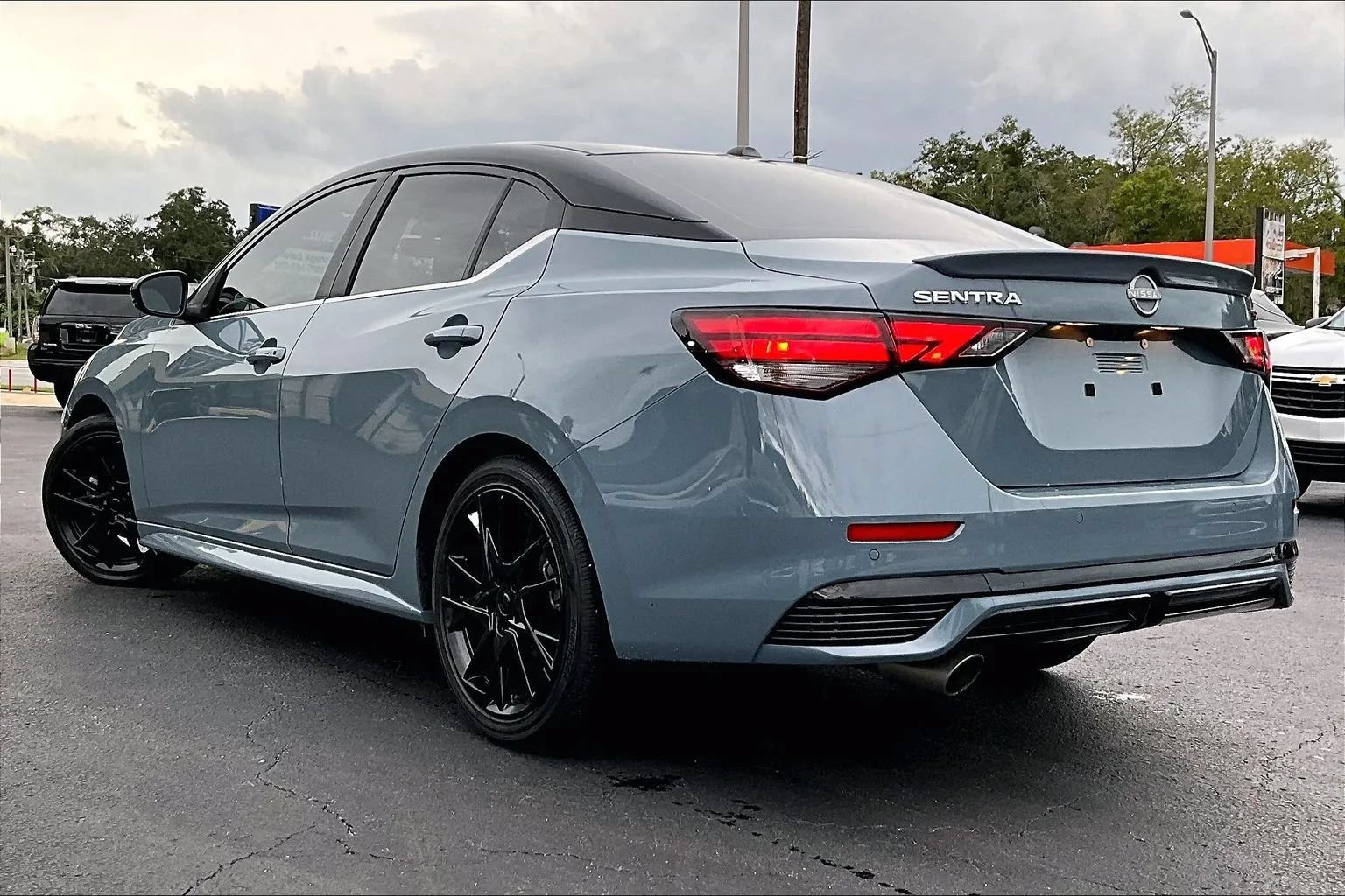 Used 2024 Nissan Sentra SR w/ Trunk Package FWD image 4