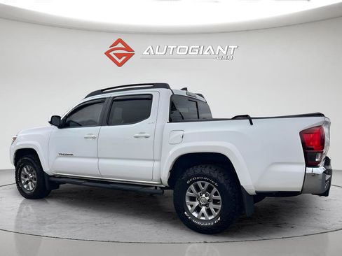 Used 2019 Toyota Tacoma SR5 image 4
