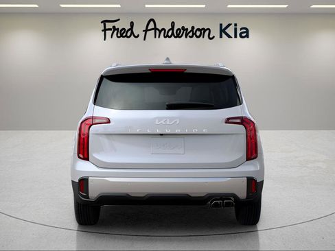 New 2025 Kia Telluride S image 5