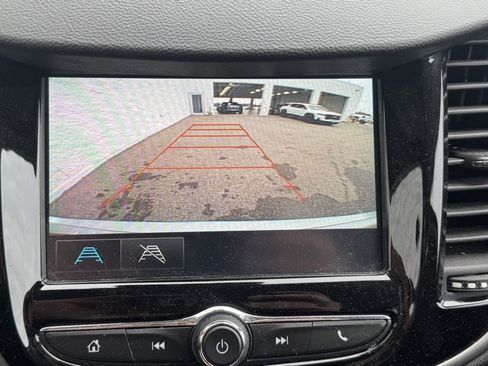 Used 2017 Chevrolet Trax LT image 16