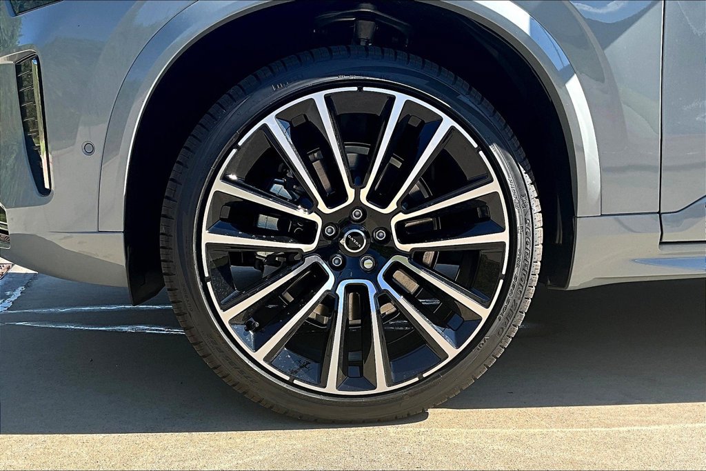 New 2026 Volvo XC90 B5 Ultra w/ Protection Package Premier AWD/4WD image 23