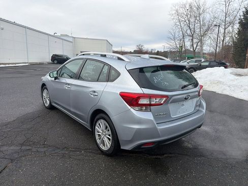 Used 2017 Subaru Impreza 2.0i Premium image 4