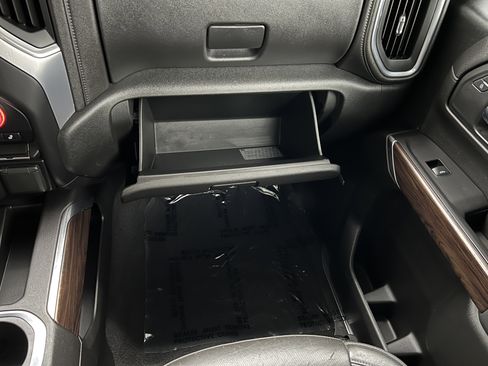 Used 2020 GMC Sierra 1500 SLT w/ SLT Convenience Package image 33