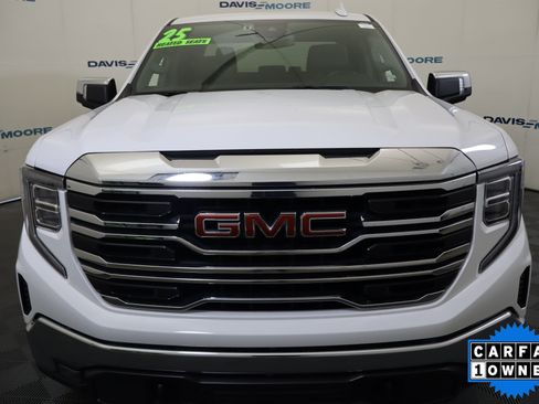 Used 2025 GMC Sierra 1500 SLT AWD/4WD image 14