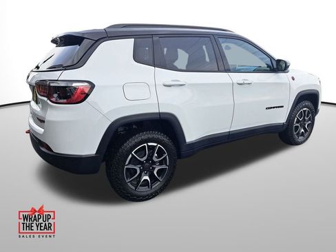 New 2026 Jeep Compass Trailhawk image 6