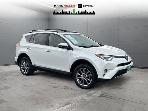 Used 2017 Toyota RAV4 Limited w/ Advanced Technology Package image 7