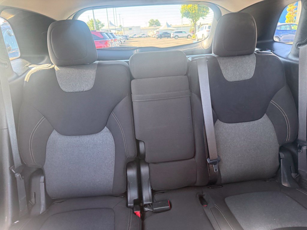 Used 2018 Jeep Cherokee Latitude w/ Safety Group AWD/4WD image 44