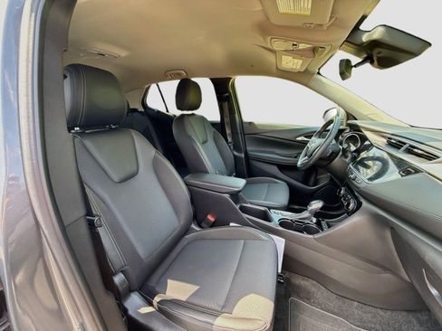 Used 2022 Buick Encore GX Preferred w/ Cold Weather Comfort Package AWD/4WD image 23