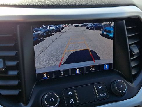 Certified 2023 GMC Acadia SLT w/ Technology Package AWD/4WD image 20