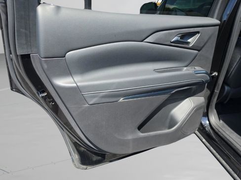 Used 2026 Chevrolet Traverse LT w/ Driver Confidence Package FWD image 22